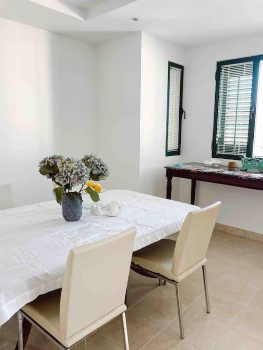 City Penthouse With Roof Terrace And Sea Views Valletta Exterior foto