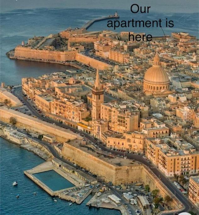 City Penthouse With Roof Terrace And Sea Views Valletta Exterior foto