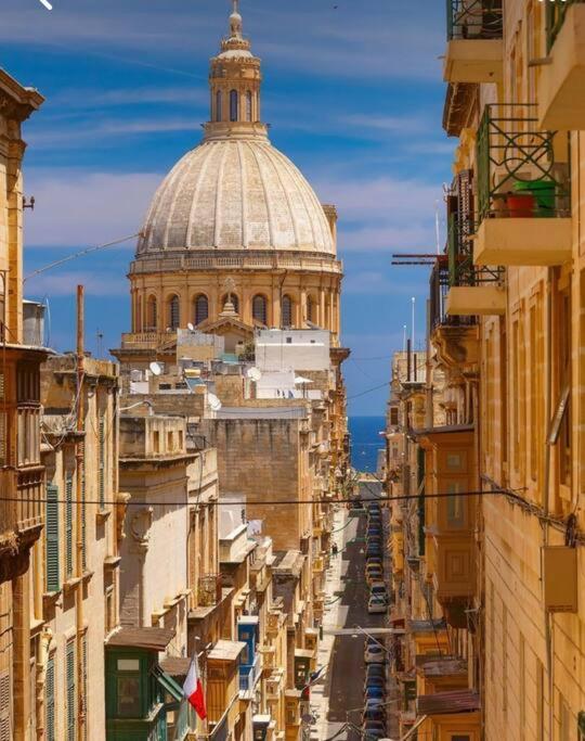 City Penthouse With Roof Terrace And Sea Views Valletta Exterior foto